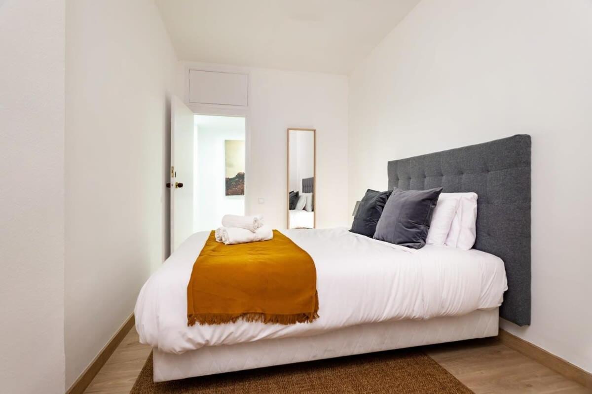 Exclusive Huge 4 Double Bedroom City Center 바르셀로나 외부 사진